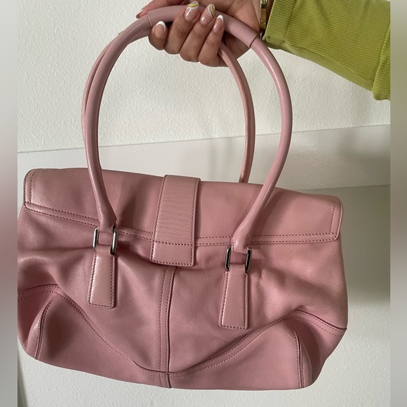 Used Coach purse. - Picture 5 of 8